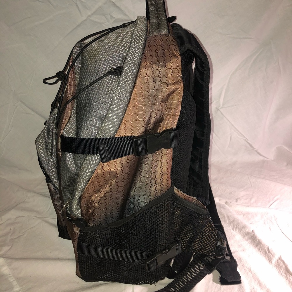 warrior lacrosse backpack - Picture 5 of 6